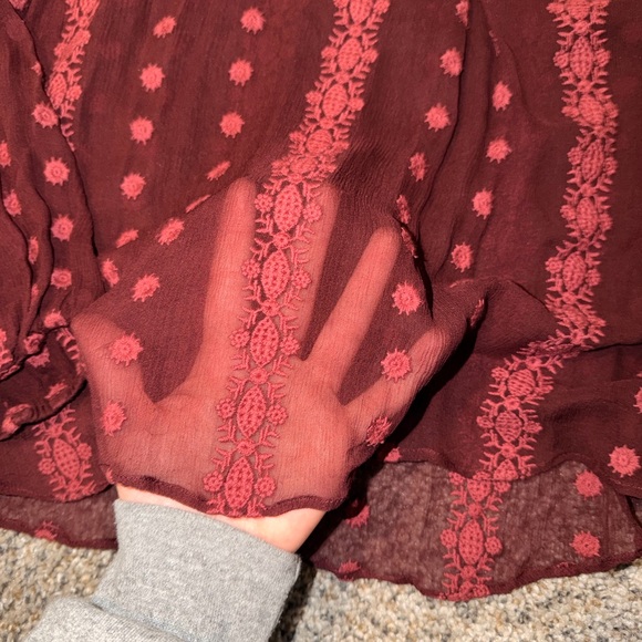 ZOA New York Burgundy Embroidered V-Neck Tunic Top - Picture 3 of 4